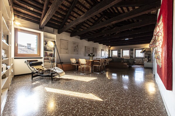 Apartment, 2 Schlafzimmer | Wohnbereich