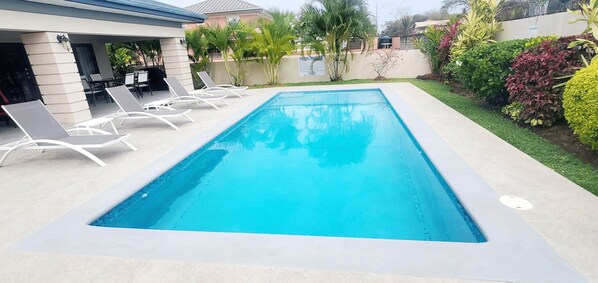 Alberca al aire libre 