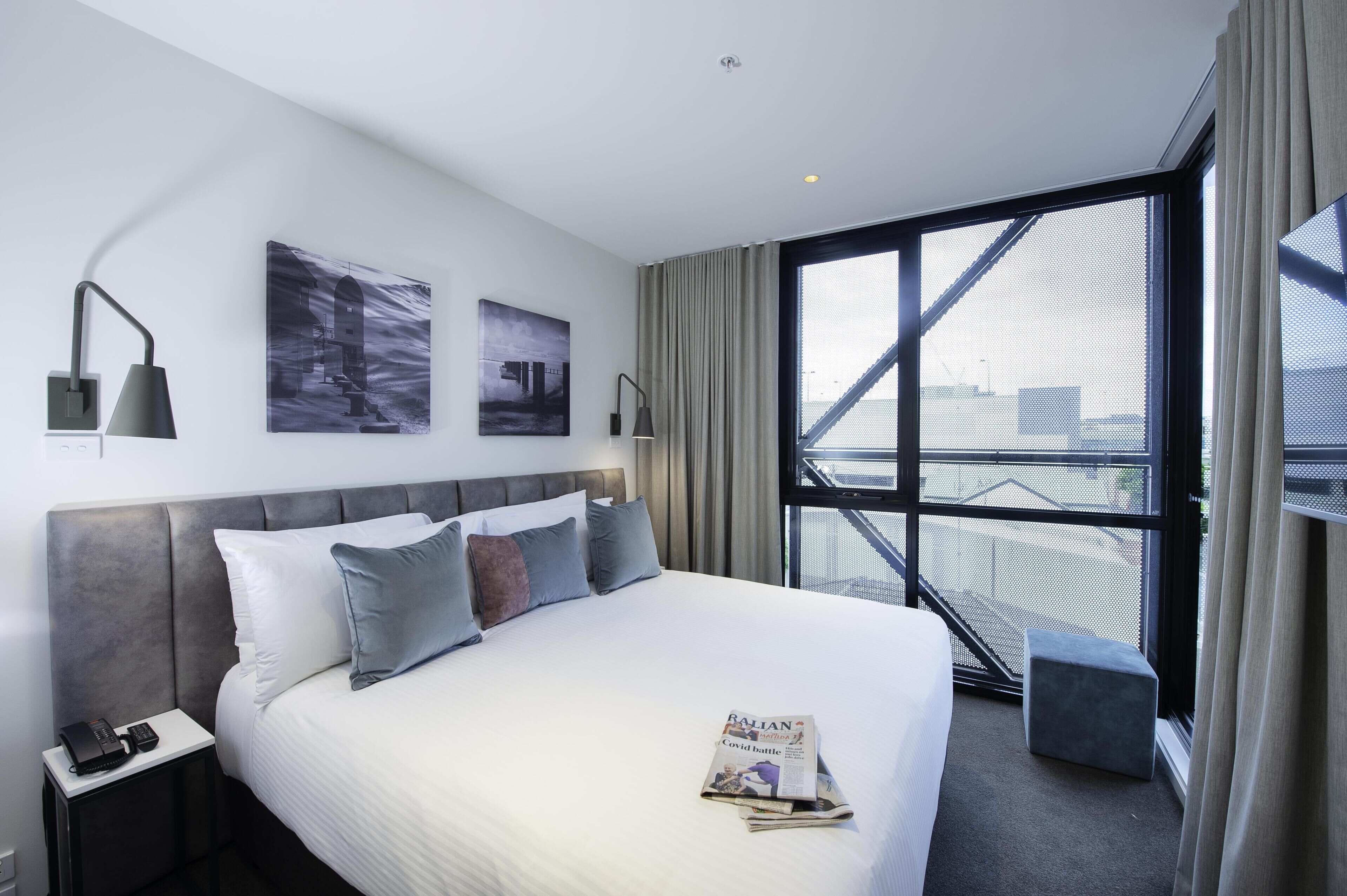 2 Bedroom Two Bathroom Apartment | Premium bedding, pillowtop beds, in-room safe, laptop workspace