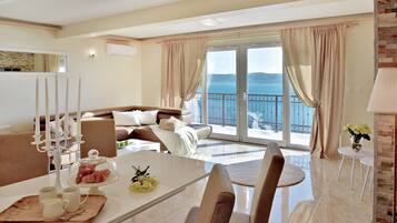 Een televisie, videogames en een dvd-speler