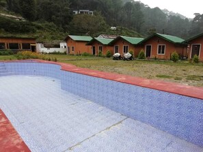 Pool - ADB Rooms Pine Hill View Resort (Nainital)