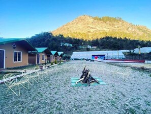 BBQ/picnic area - ADB Rooms Pine Hill View Resort (Nainital)