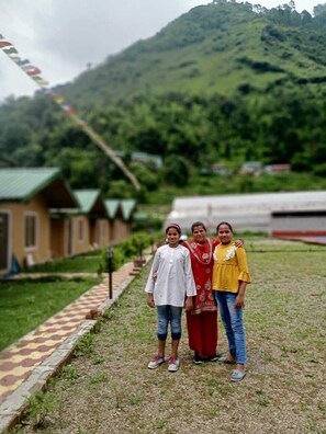 View from property - ADB Rooms Pine Hill View Resort (Nainital)