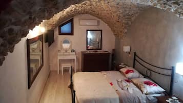 1 chambre, coffres-forts dans les chambres, Wi-Fi, draps fournis