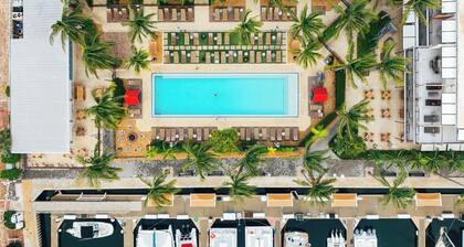 Live the Yacht Life ⚓ 90’ Luxury Yacht “Mia” in Key West, Florida!