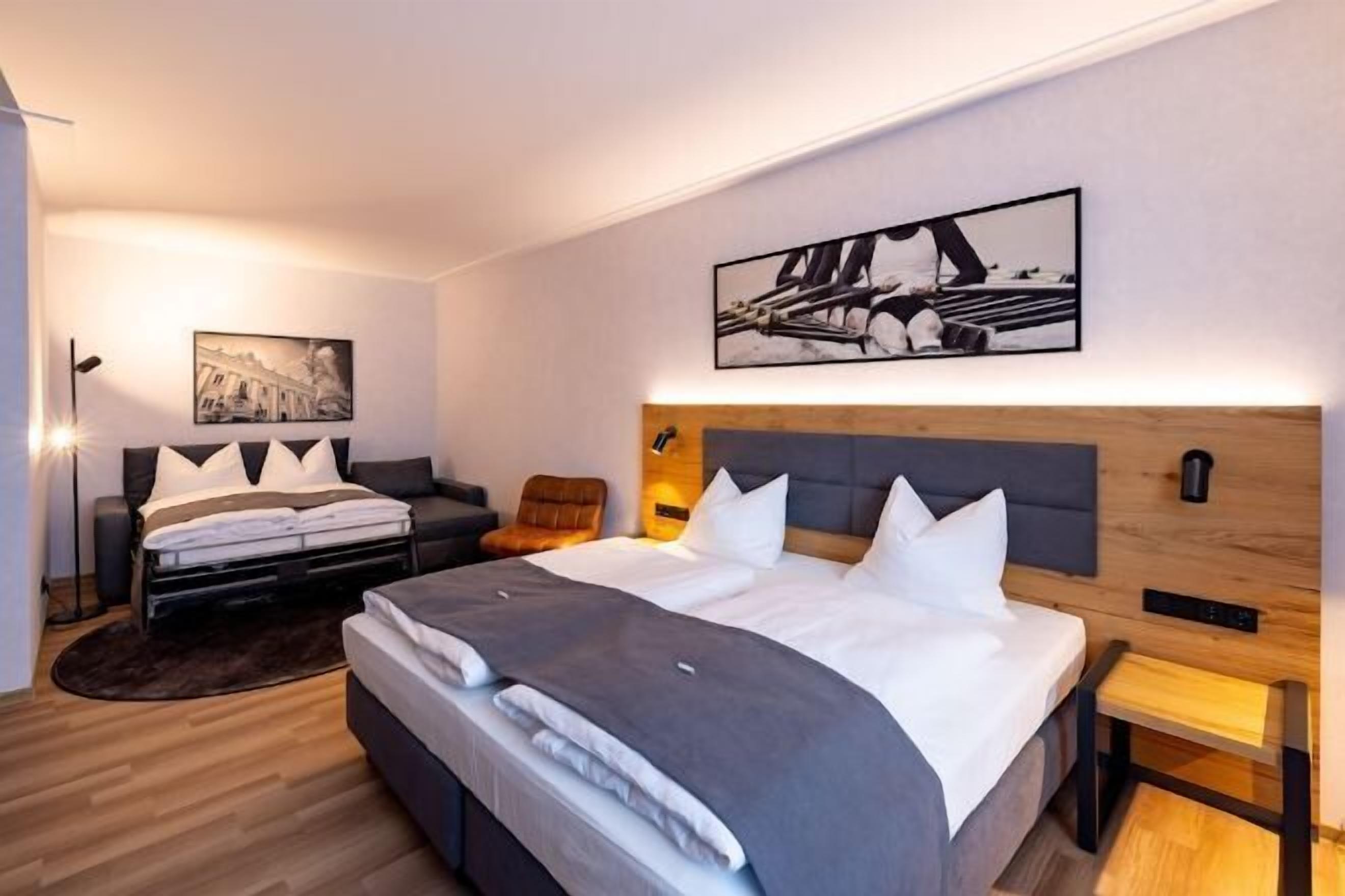 Ropa de cama de alta calidad y escritorio 