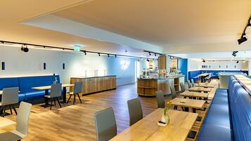 Daily buffet breakfast (EUR 22.50 per person)