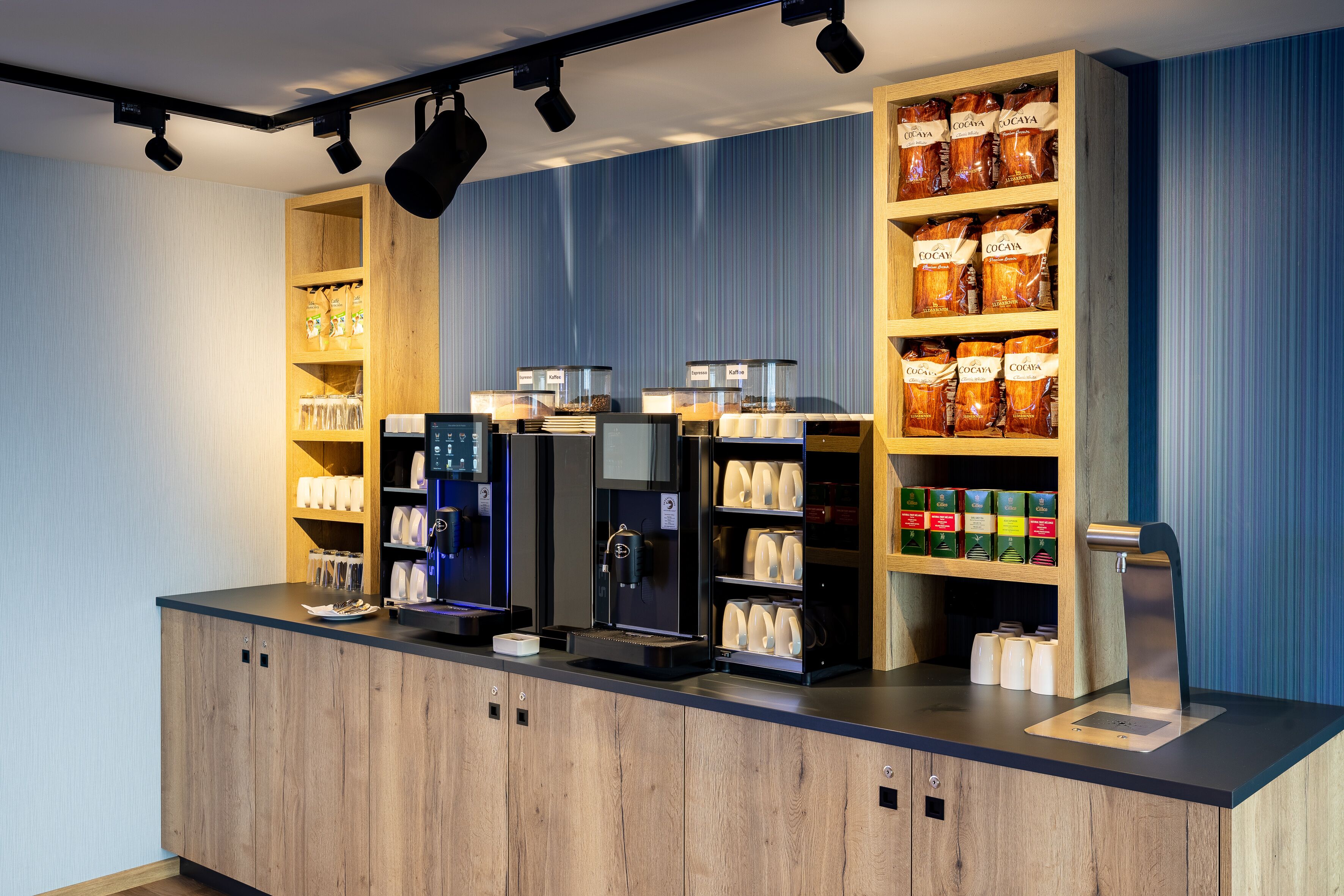 daily buffet breakfast (eur 22.50 per person)