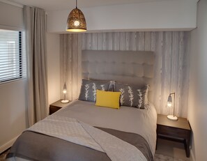 Departamento de lujo | 2 habitaciones, caja de seguridad en la habitación y escritorio 