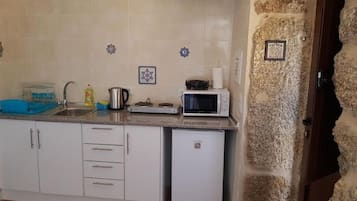 Fridge, microwave, toaster, blender