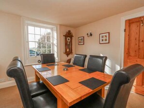 House | Dining