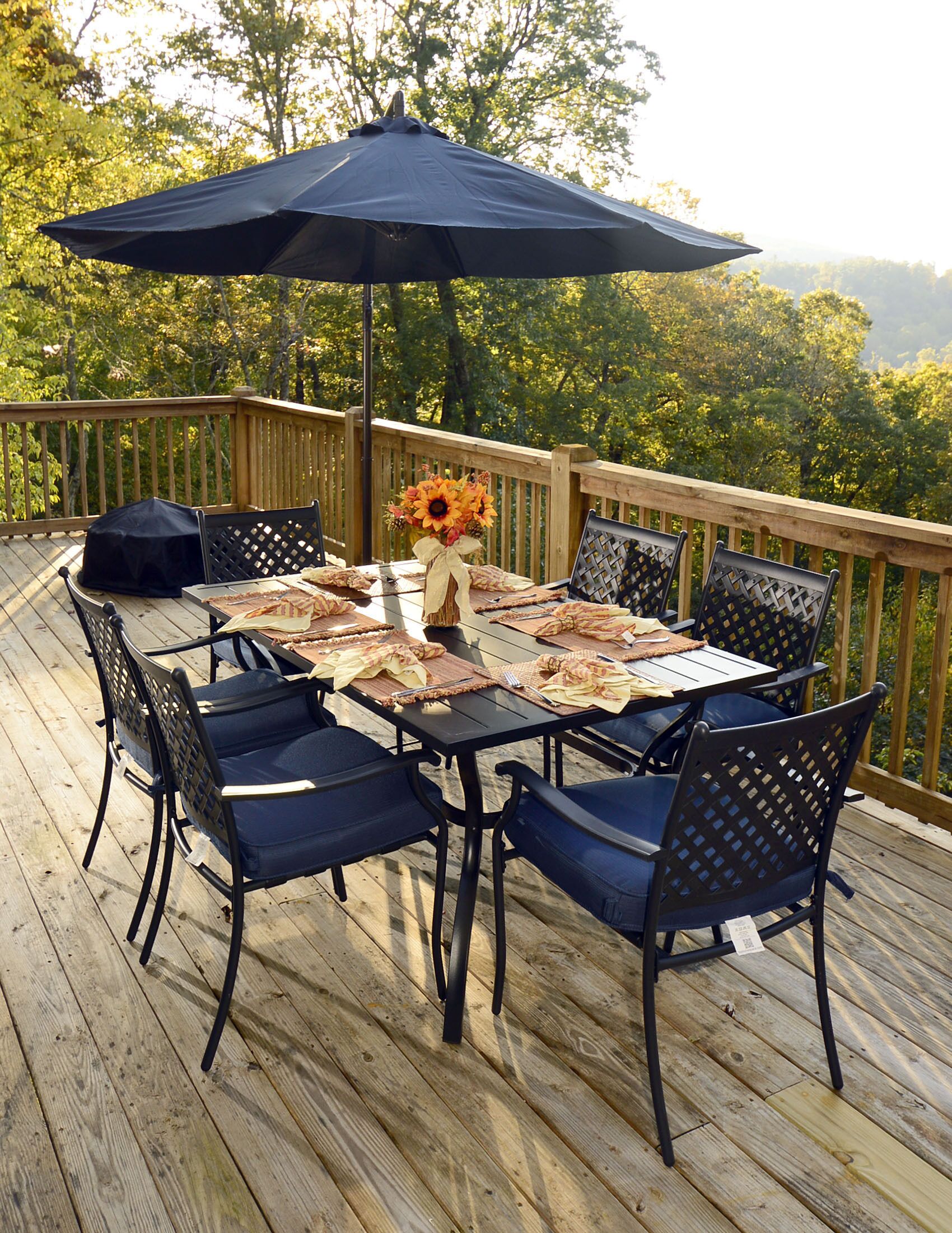 Highlands In Town with Spectacular View! Key viewing dates available!