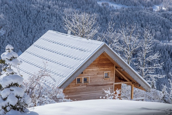 La Caoumina, le T3 est le RdC de ce chalet.