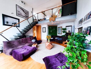 Videogiochi, tavolo da calcetto, stampante