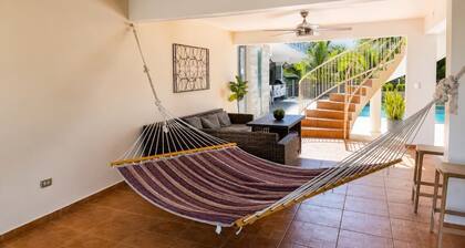 Palm's Bohemian House with Private Pool
