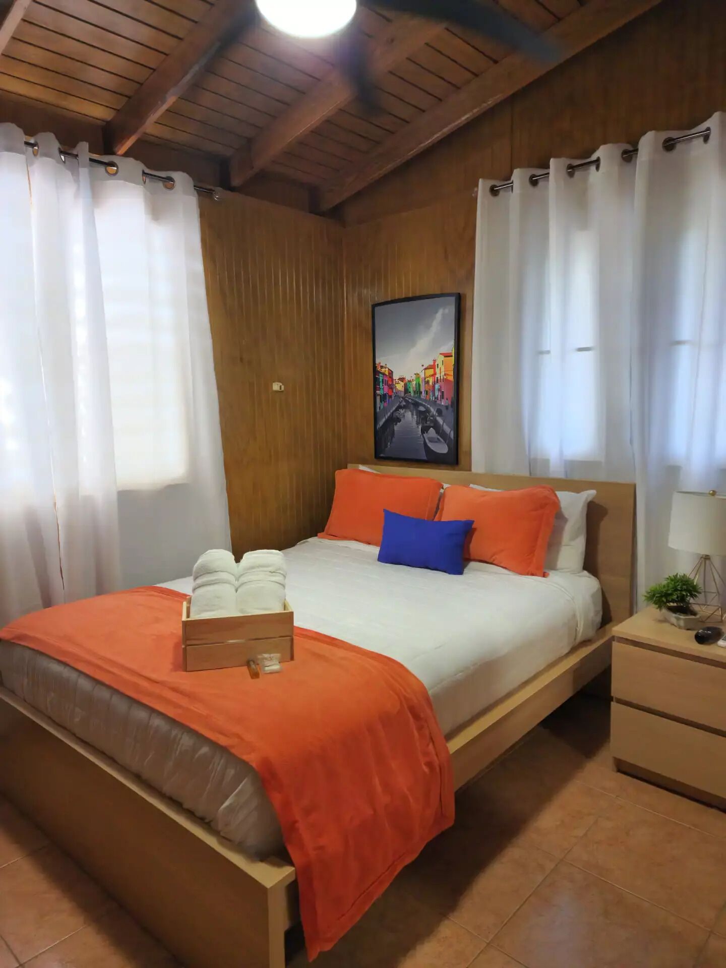 3 Schlafzimmer, Schreibtisch, Bügeleisen/Bügelbrett, kostenloses WLAN