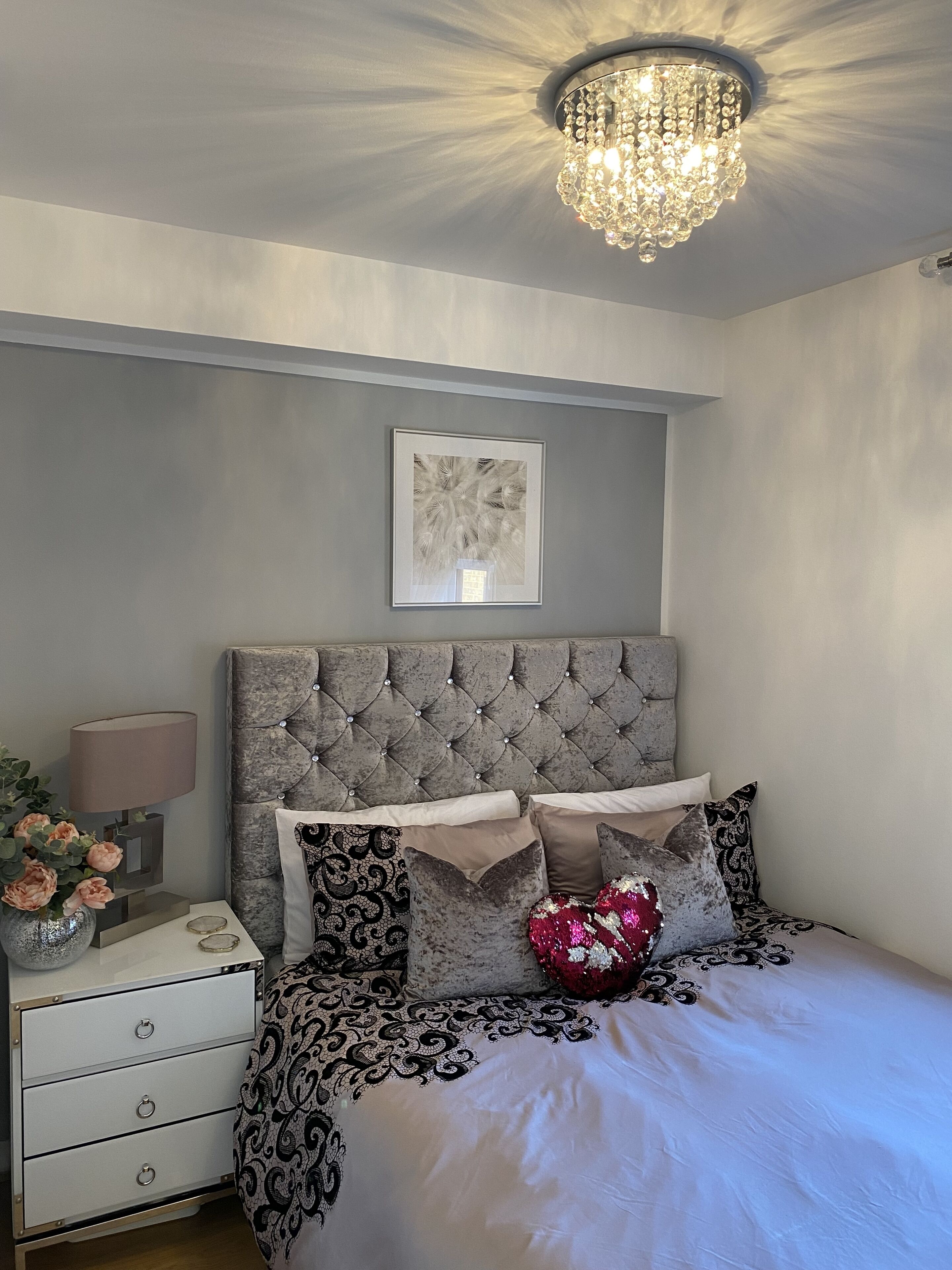 Entire Flat/Easy access across LONDON/FREE 24/7 parking