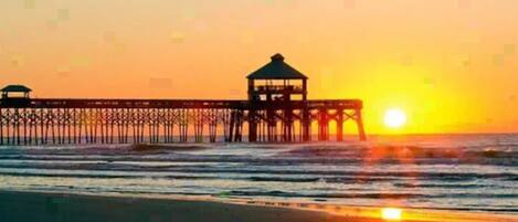 靠近海滩、沙滩毛巾