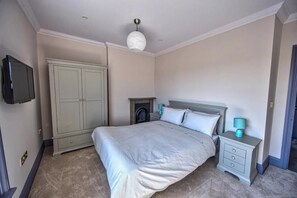 1 Schlafzimmer, Bügeleisen/Bügelbrett, kostenloses WLAN, Bettwäsche