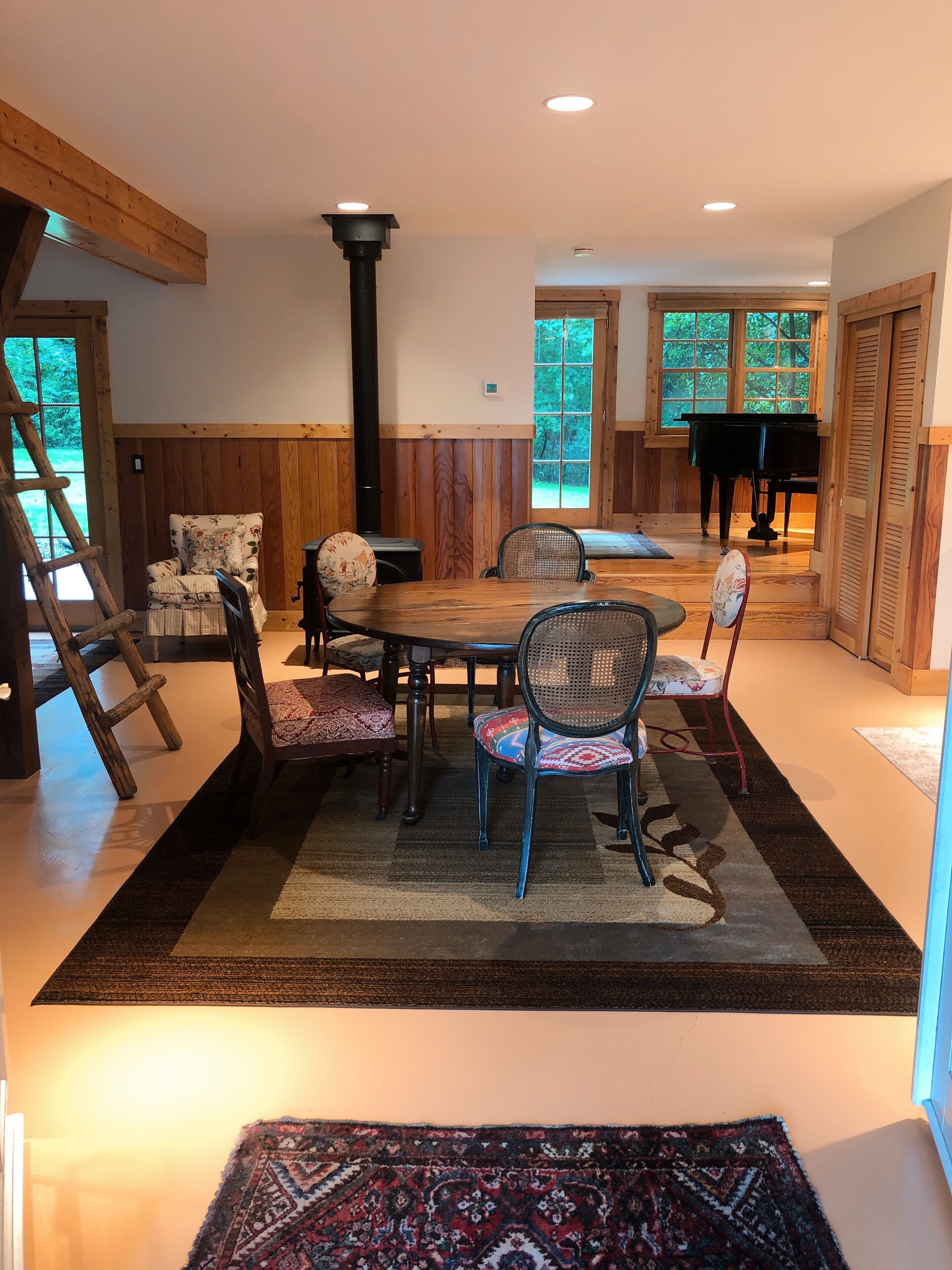 Carriage House on 49 Acres in West River. Just 17 Miles from Annapolis. 