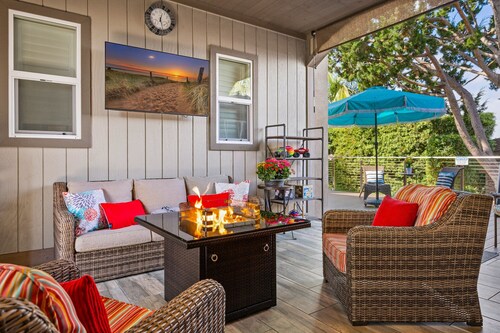 Perfect for Families | 2 Kings+1 Bunk| Outdr Entert. Rm WFireTbl | BBQ + Yard