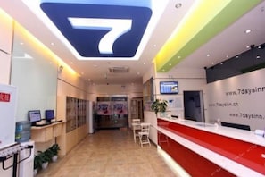 Unclassified image, 3 of 30, button - 7 Days Inn (Chengdu)