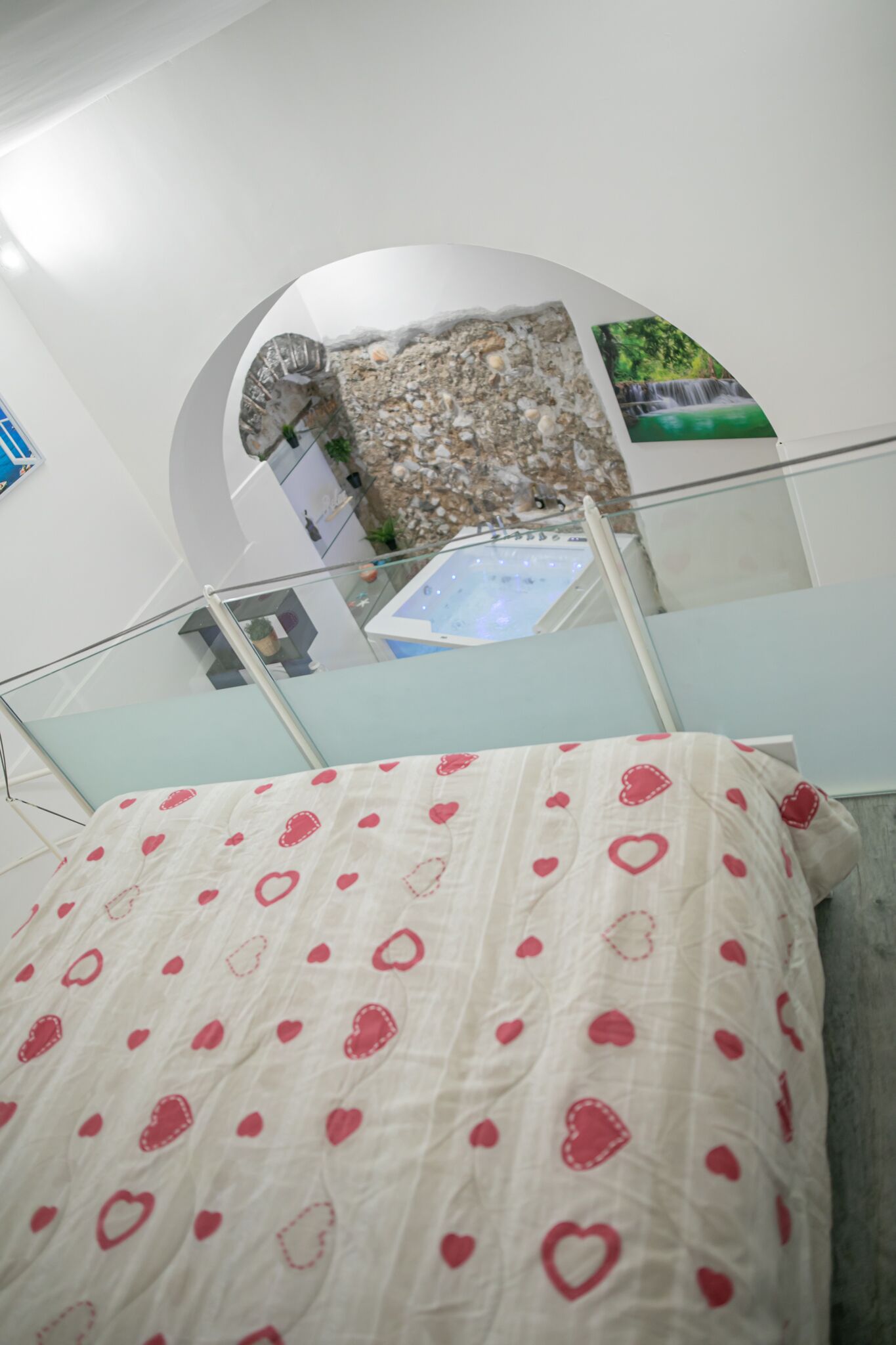 Salerno Centro, 100 metri dal mare, luci d'artista, vasca idromassaggio.PERFETTA