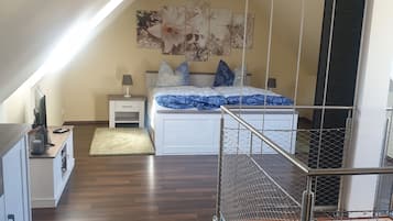 3 bedrooms, WiFi, bed sheets