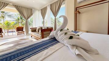 Privilege Suite | Luxe beddengoed, pillowtop-bedden, een minibar, gratis wifi