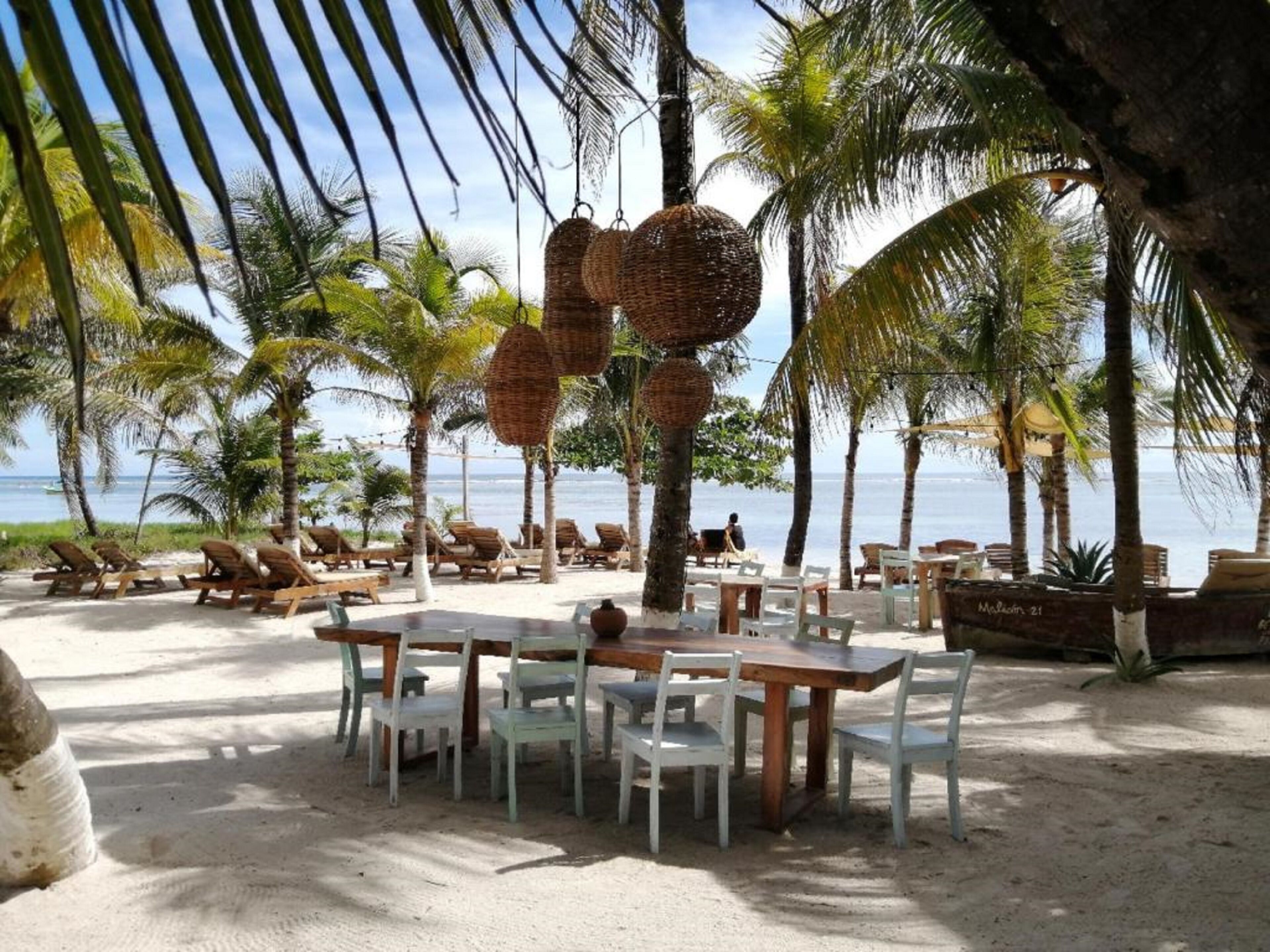 Photo - Noah Beach Hotel & Suites