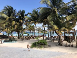 海灘、白沙、沙灘巾、海灘按摩