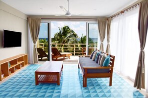 Apartamento | Premium bedding, pillowtop beds, minibar, free WiFi - Noah Beach Hotel & Suites (Mahahual)