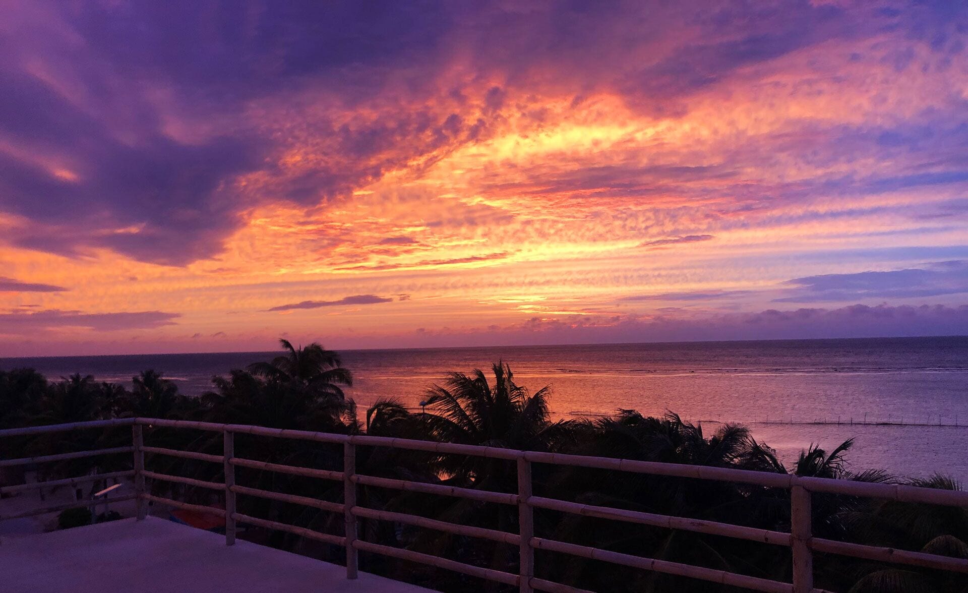 Photo - Noah Beach Hotel & Suites
