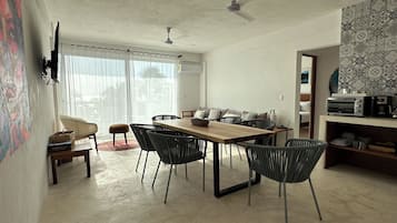 Appartement Familial, vue mer | Literie de qualité supérieure, surmatelas, minibar, Wi-Fi gratuit