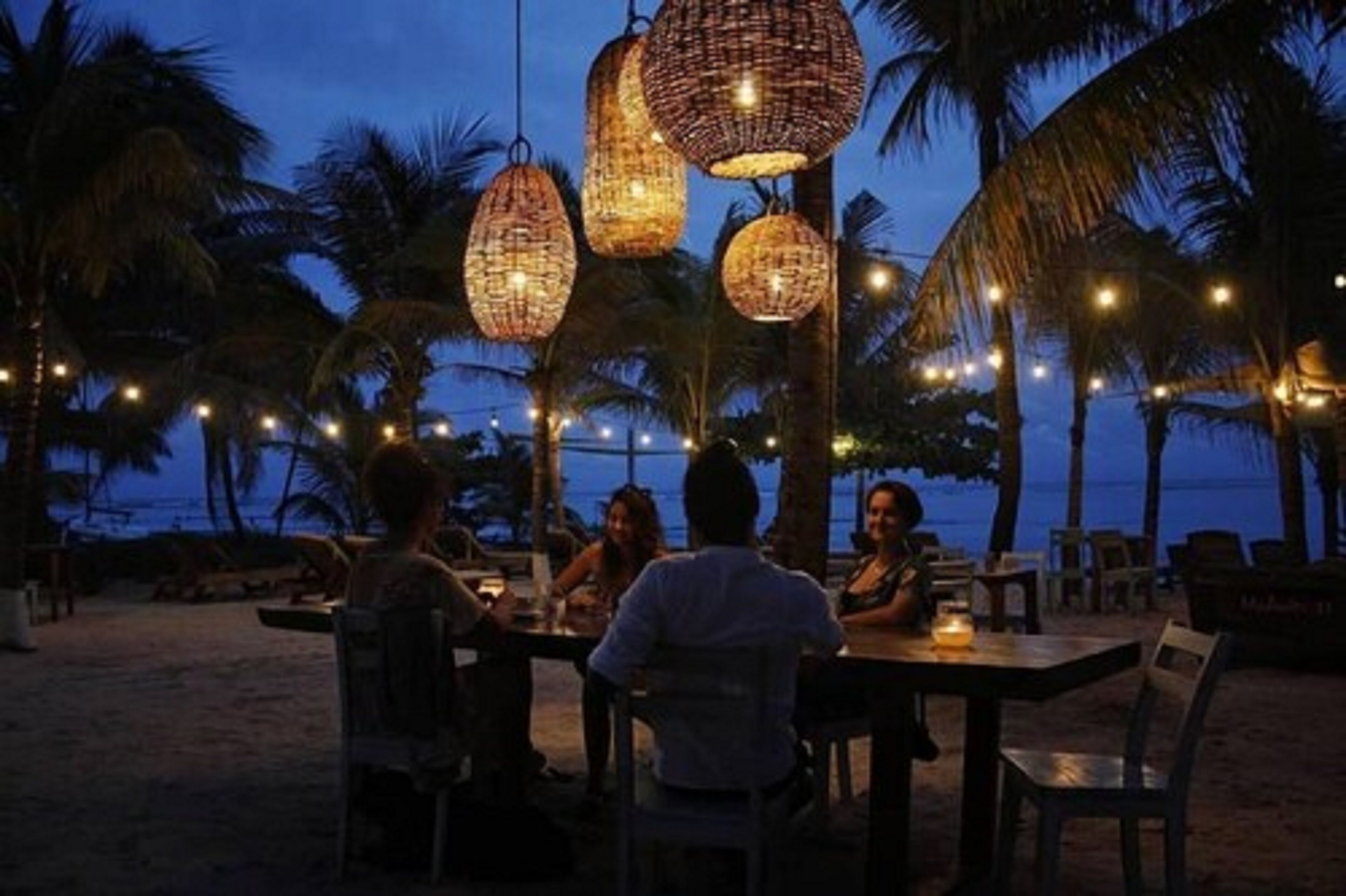 Se sirven desayunos, comidas y cenas 