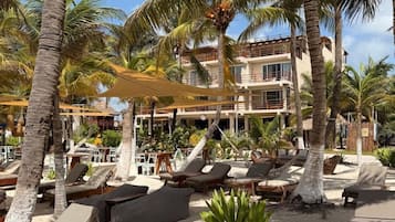 Se sirven desayunos, almuerzos y cenas