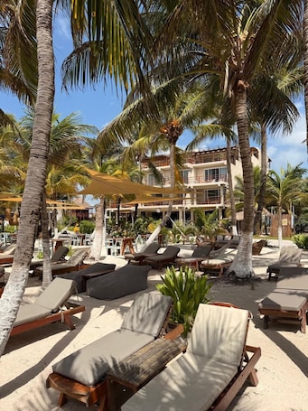 Breakfast, lunch and dinner served. Noah Beach Hotel & Suites