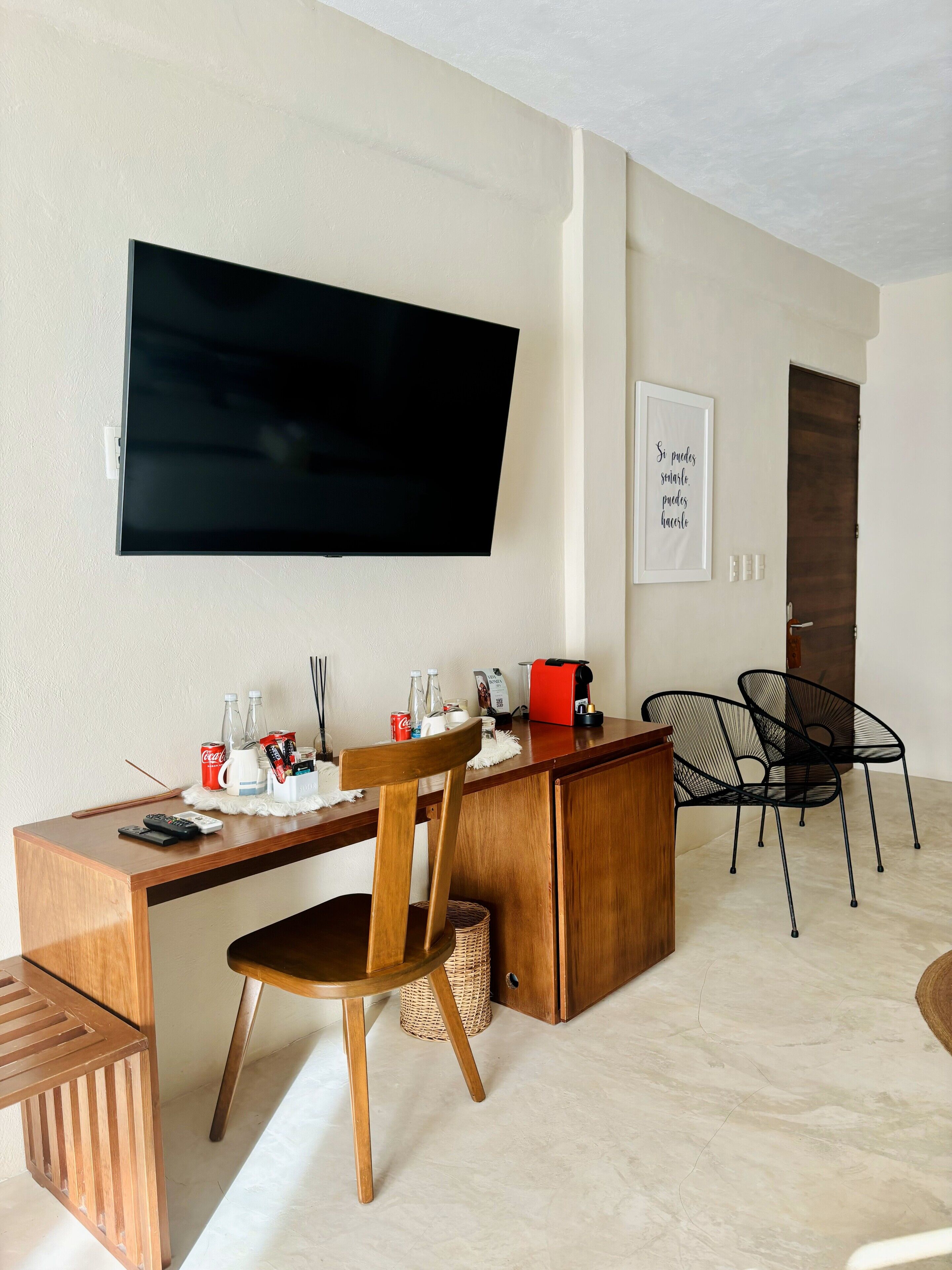 king suite | 2 bedrooms, premium bedding, pillow-top beds, minibar