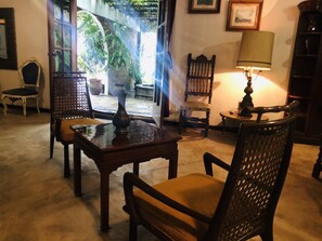 32-inch flat-screen TV with cable channels, TV - El Capricho by Rotamundos (Xicotepec)