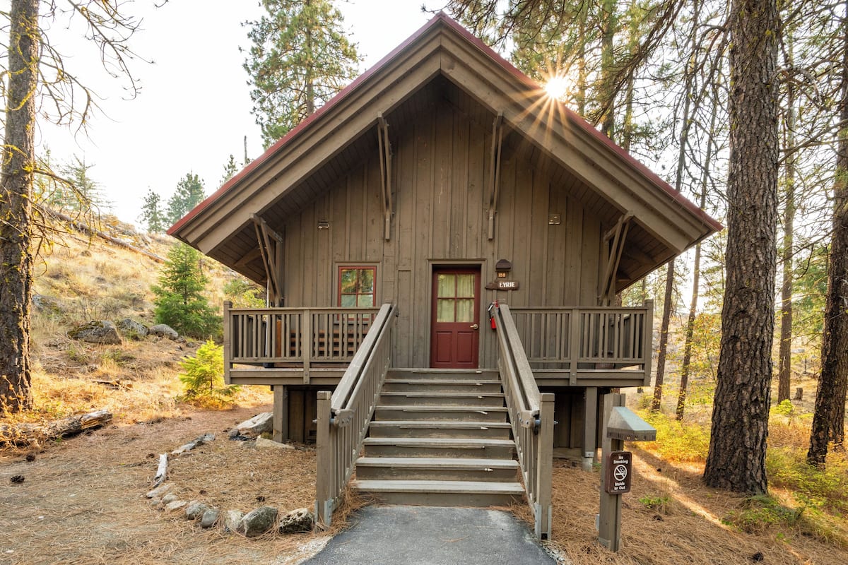 Suite, 1 très grand lit | Bureau, espace de travail pour ordinateur portable, Wi-Fi gratuit