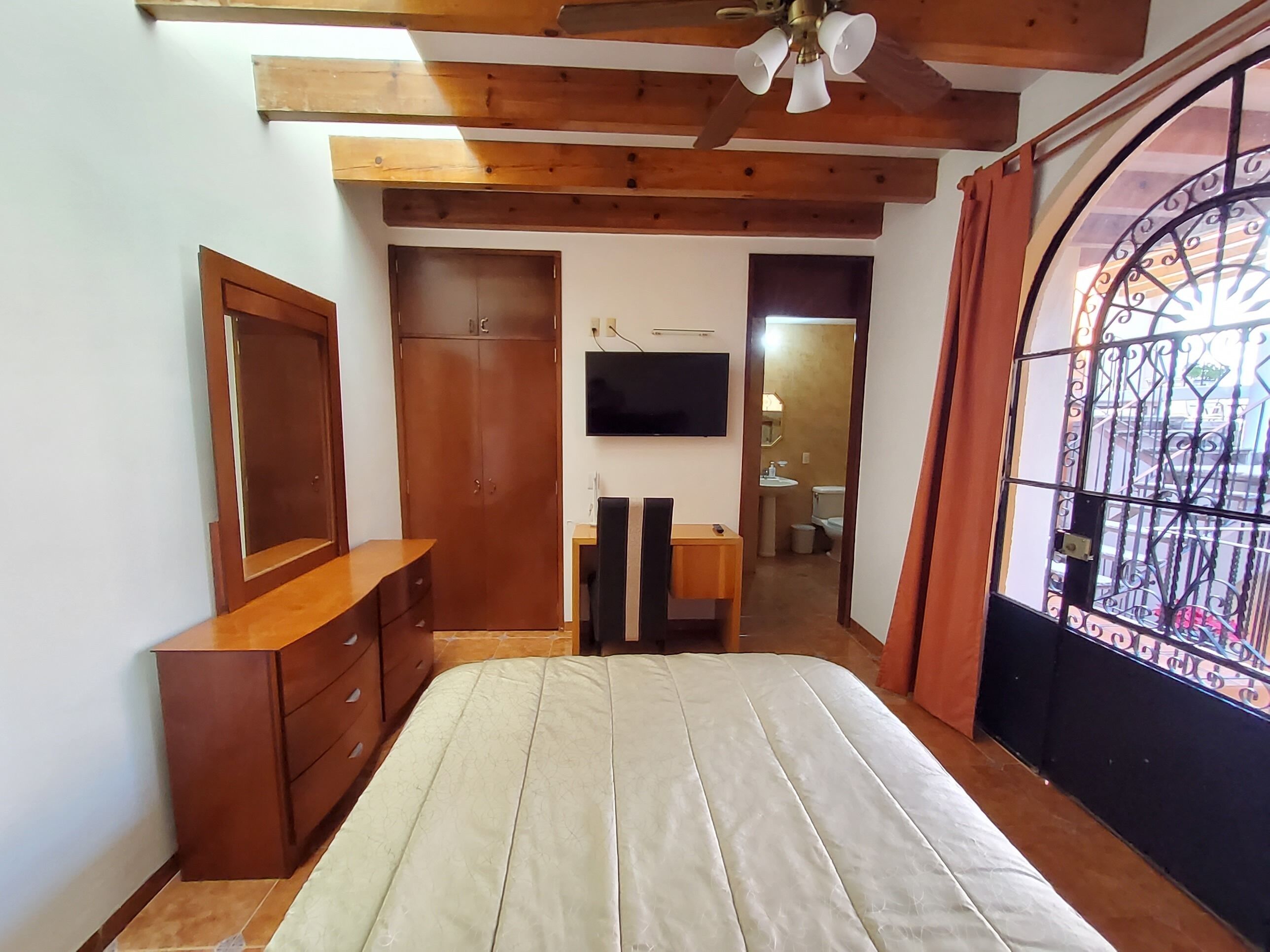 Standard Room | Desk, laptop workspace, free WiFi, bed sheets