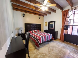 Habitación estándar | Escritorio, espacio para trabajar con un portátil, wifi gratis