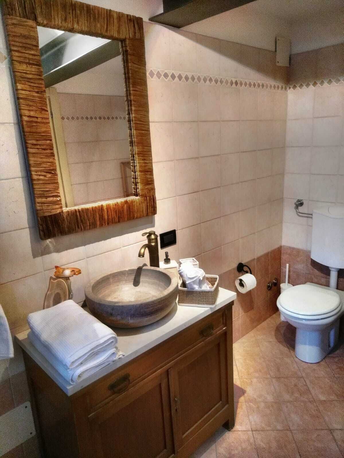 A Warm Refuge in front of the Wood - A quiet Retreat