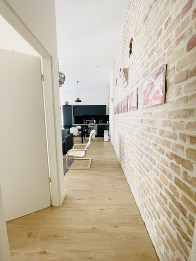 Central, quiet apartment on the top floor in Berlin