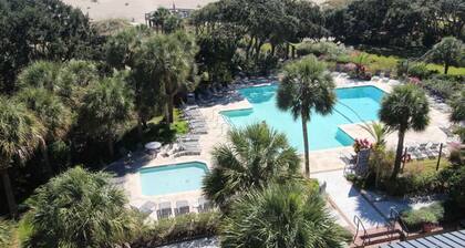 Oceanfront, Newly Renovated, Luxury Two-Story Penthouse - Shipwatch 418