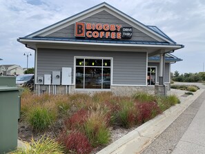 Exterior - Beautiful Updated Condo In Grand Haven (Grand Haven)