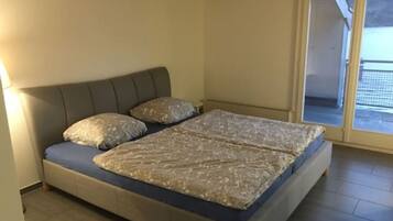 1 chambre, fer et planche Ă  repasser, Wi-Fi, draps fournis