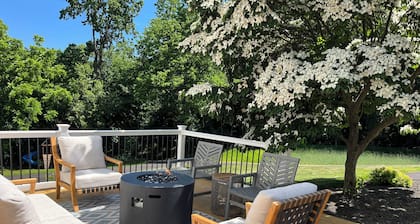Clean, Cozy, Convenient! Close to Spooky Nook, Dutch Wonderland and More!