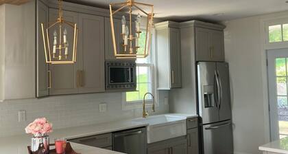 Close to Spooky Nook, Sight and Sound, Round Top; Clean, Cozy, Convenient!