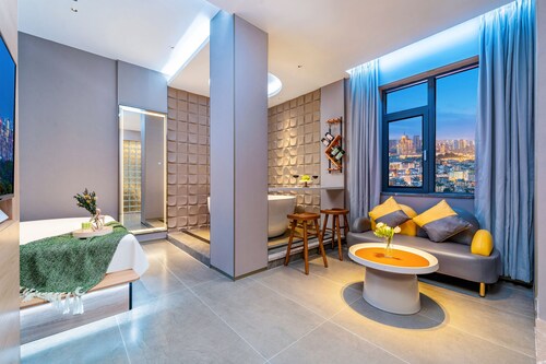 Henghe Selected S Design Hotel - flagship store of Guangzhou Baiyun Railway Station International Convention Center